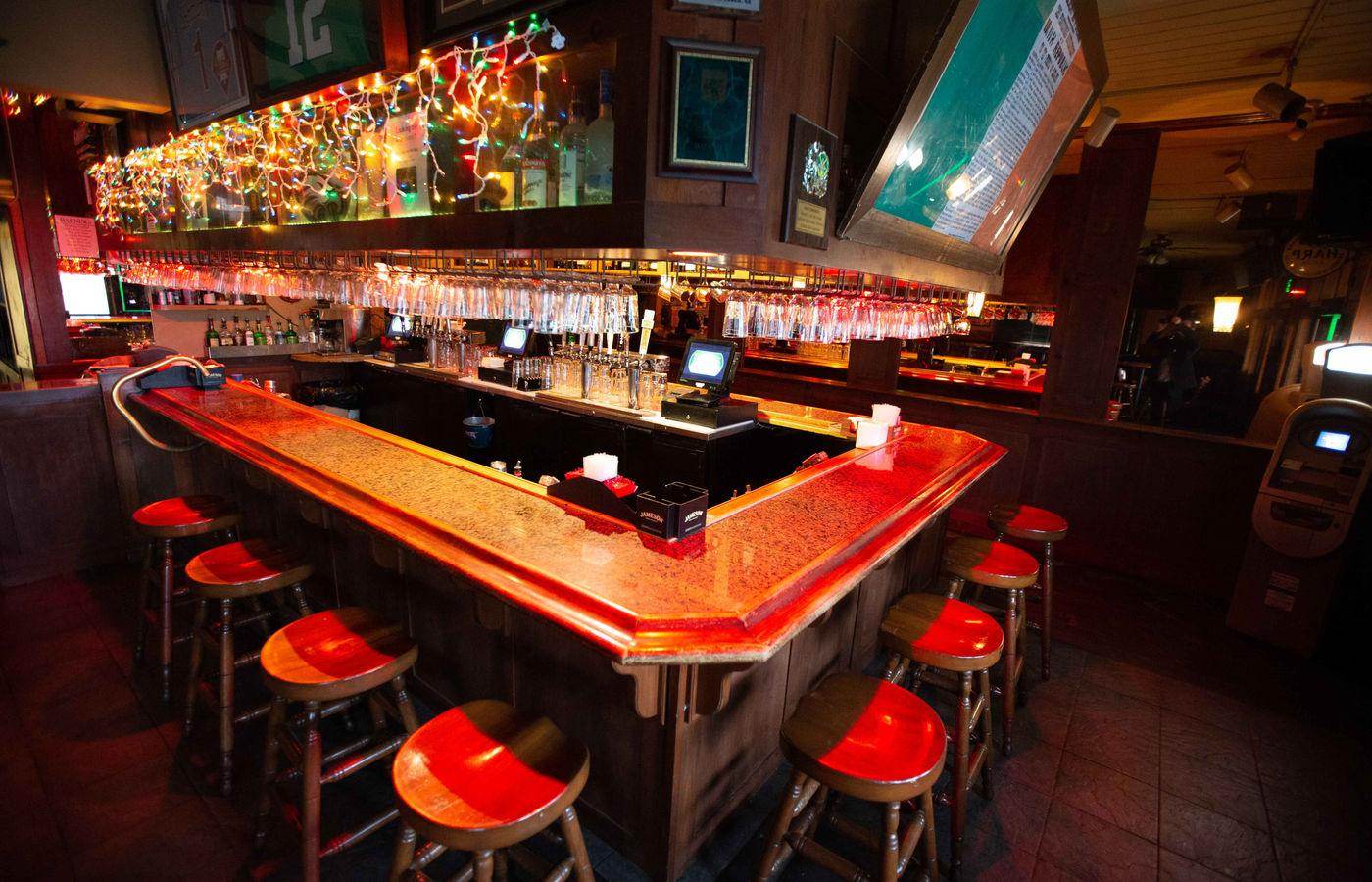 The bar inside The Harp Inn, Costa Mesa